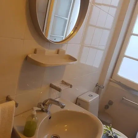 Residencial Central Гостевой дом Калдаш-да-Раинья